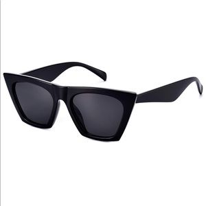 NEW Black Square Cateye Sunglasses *MOSANANA
